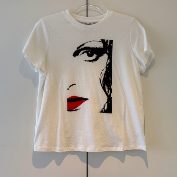 NWOT Limited Edition DVF for Target Iconic Red Lip Graphic T-Shirt – Small - Picture 6 of 10